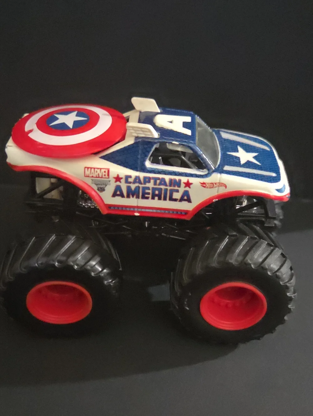Hot Wheels Captain America Red, White & Blue Monster Truck